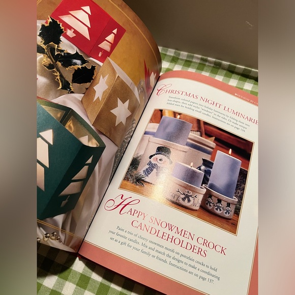 LOT OF 2 BETTER HOMES & GARDENS CHRISTMAS IDEA BOOKS. - Picture 10 of 16